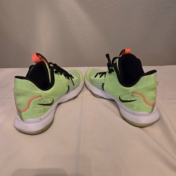 Nike LeBron Witness 5 \'Grinch\' CQ9380-300, Men\'s 11 Lime Basketball Sneakers main image 5